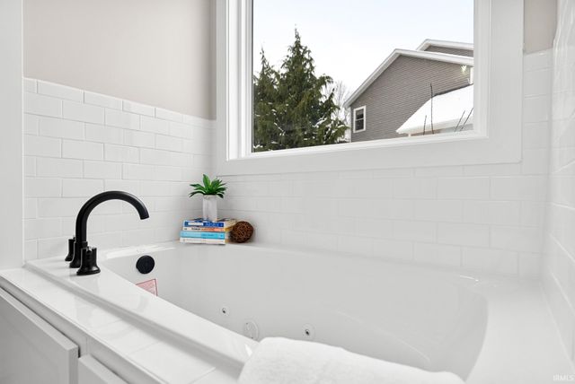 331 Salman Drive, Warsaw, IN 46580