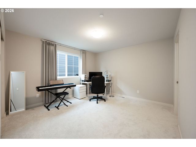 16800 Sw DOWITCHER Ln, Beaverton, OR 97007