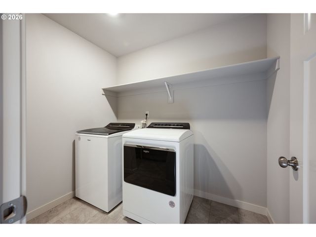 16800 Sw DOWITCHER Ln, Beaverton, OR 97007