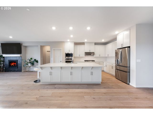 16800 Sw DOWITCHER Ln, Beaverton, OR 97007