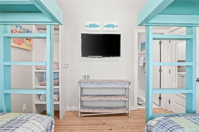 640 Gulf Village Dr, Port Aransas, TX 78373