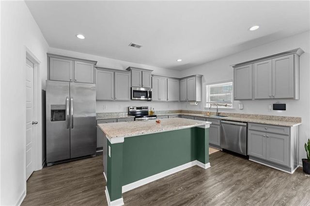 163 Red Birch Lane, Warner Robins, GA 31093