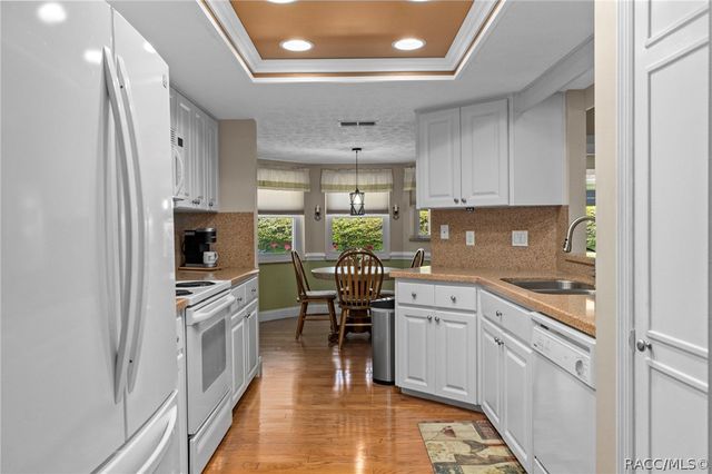1330 N Hunterston Point, Crystal River, FL 34429