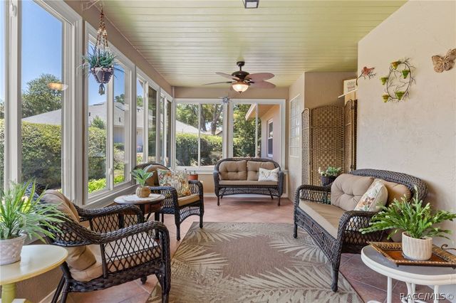 1330 N Hunterston Point, Crystal River, FL 34429