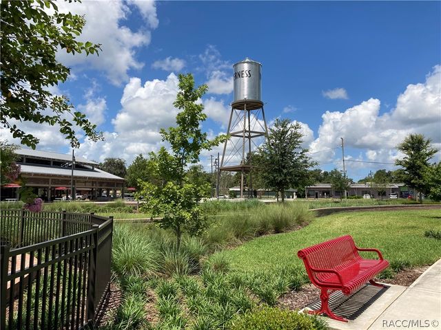 1330 N Hunterston Point, Crystal River, FL 34429