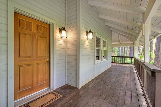 12528 Rattlesnake Rd, Grass Valley, CA 95945