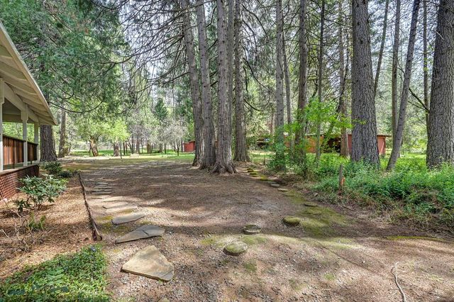 12528 Rattlesnake Rd, Grass Valley, CA 95945