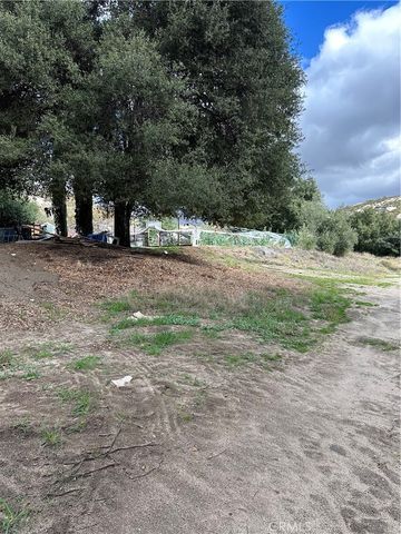 34930 Benton Road, Hemet, CA 92544