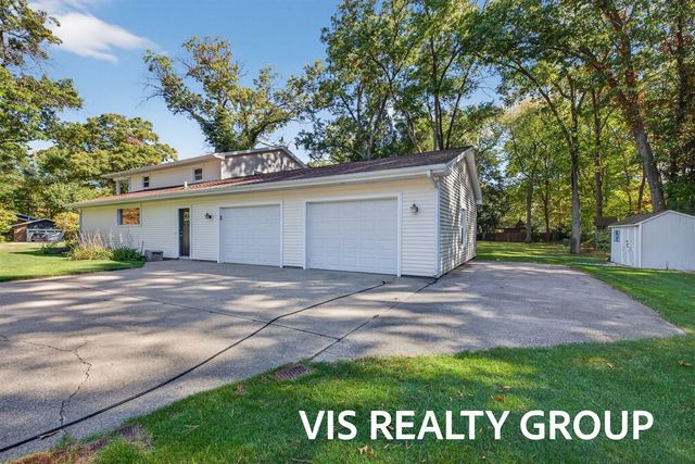 14848 Cross Lane, Spring Lake, MI 49456