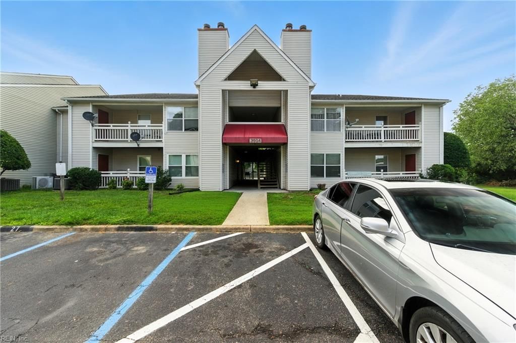 3954 Palomino DR # 103, Newport News, VA 23606