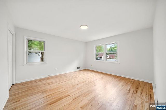 12 John Circle, Norwood, NJ 07648