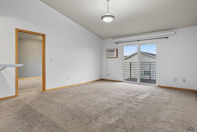 4616 CHALKSTONE DR, Rapid City, SD 57701
