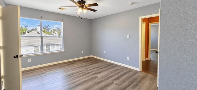 315 Remington Bridge Drive, Houston, TX 77073