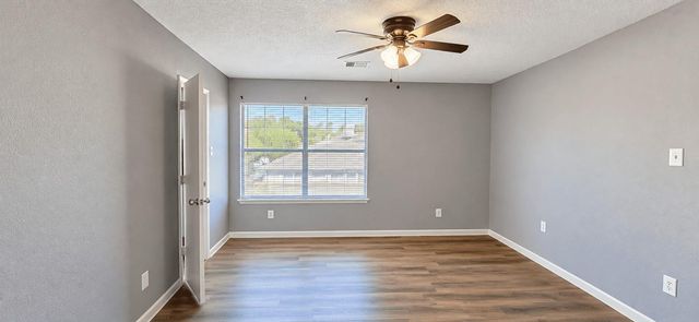 315 Remington Bridge Drive, Houston, TX 77073