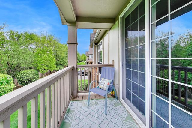 210 Rosehall Drive 250, Lake Zurich, IL 60047