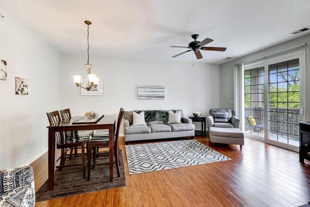 210 Rosehall Drive 250, Lake Zurich, IL 60047