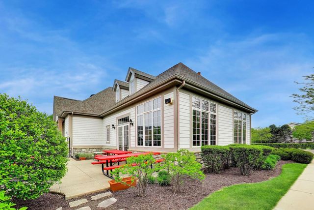 210 Rosehall Drive 250, Lake Zurich, IL 60047