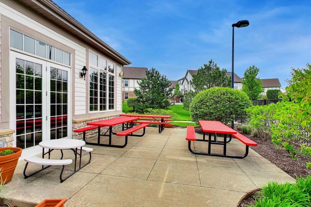 210 Rosehall Drive 250, Lake Zurich, IL 60047