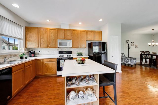 210 Rosehall Drive 250, Lake Zurich, IL 60047