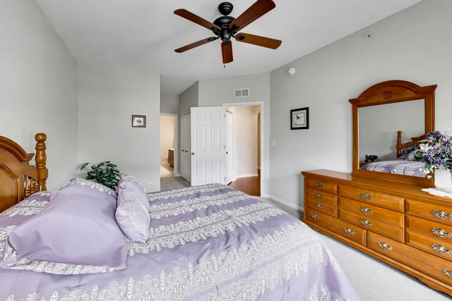 210 Rosehall Drive 250, Lake Zurich, IL 60047