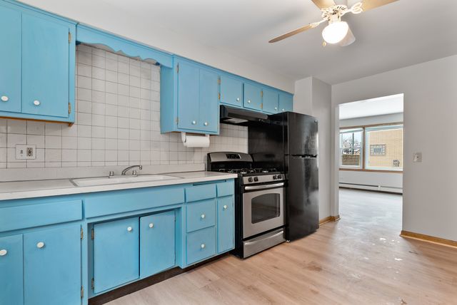 3515 S Harlem Avenue B1, Berwyn, IL 60402