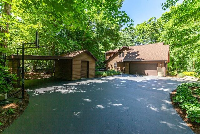 W136 Court Kathleen STREET, Sullivan, WI 53178