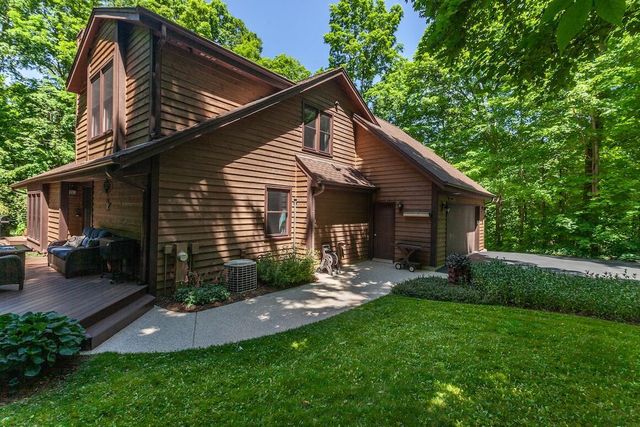 W136 Court Kathleen STREET, Sullivan, WI 53178