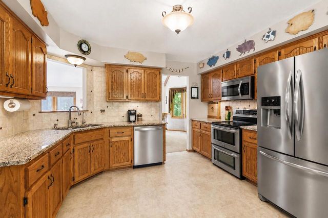 W136 Court Kathleen STREET, Sullivan, WI 53178