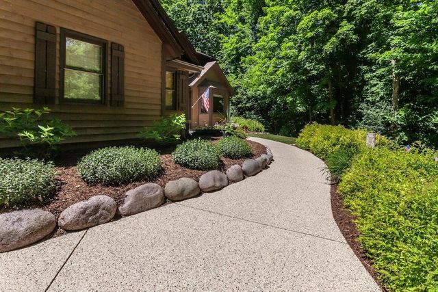 W136 Court Kathleen STREET, Sullivan, WI 53178