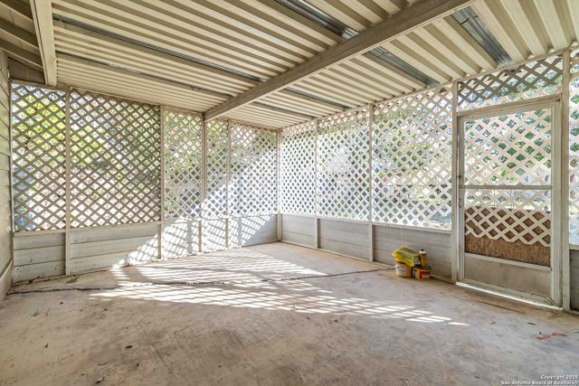 411 Bismark, Seguin, TX 78155