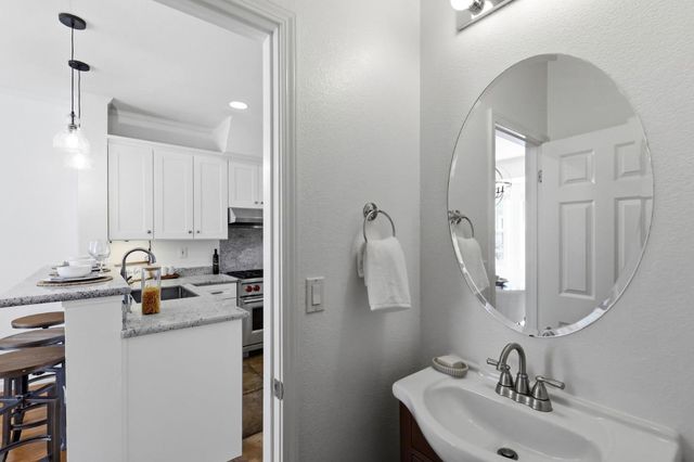 13 Creekside Lane, San Mateo, CA 94401