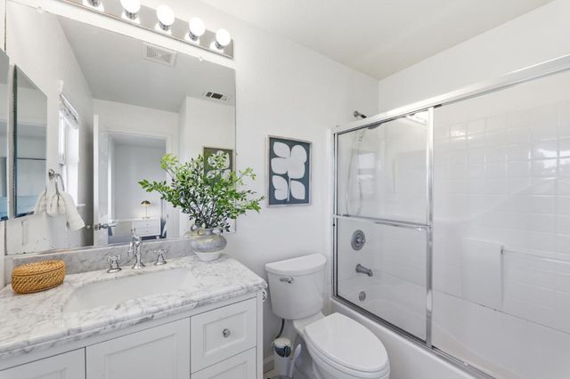 13 Creekside Lane, San Mateo, CA 94401