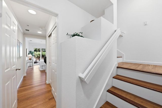 13 Creekside Lane, San Mateo, CA 94401
