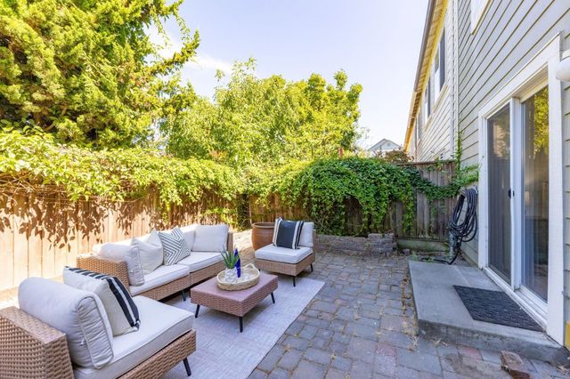 13 Creekside Lane, San Mateo, CA 94401