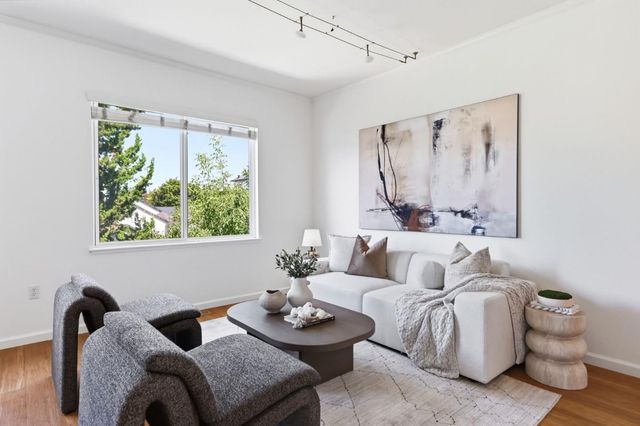 13 Creekside Lane, San Mateo, CA 94401