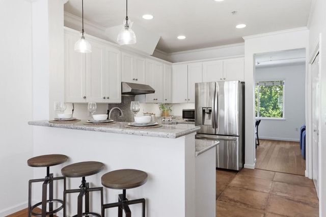 13 Creekside Lane, San Mateo, CA 94401