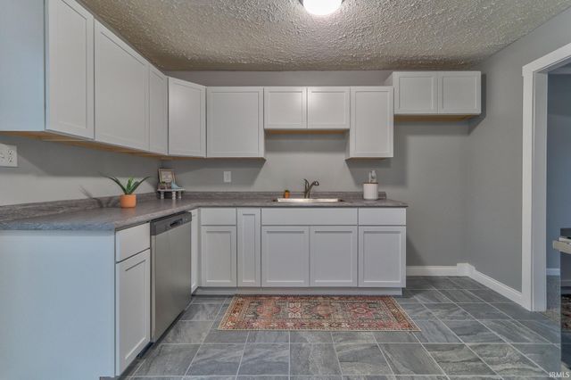 4813 Sherbrooke Road, Evansville, IN 47710