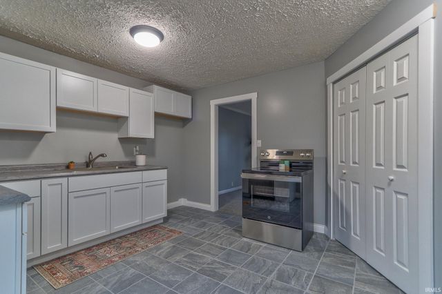 4813 Sherbrooke Road, Evansville, IN 47710