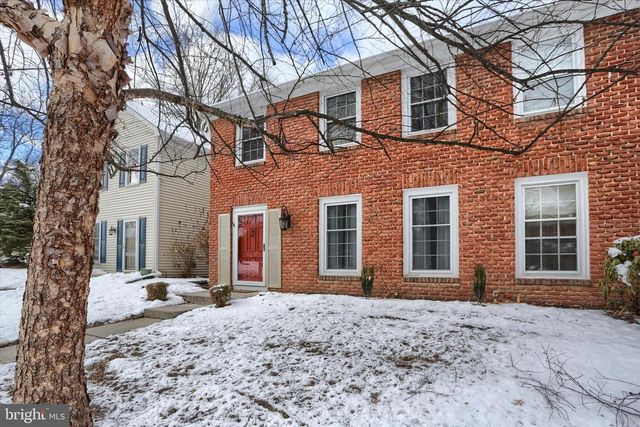 18 KINGS ARMS, Mechanicsburg, PA 17050