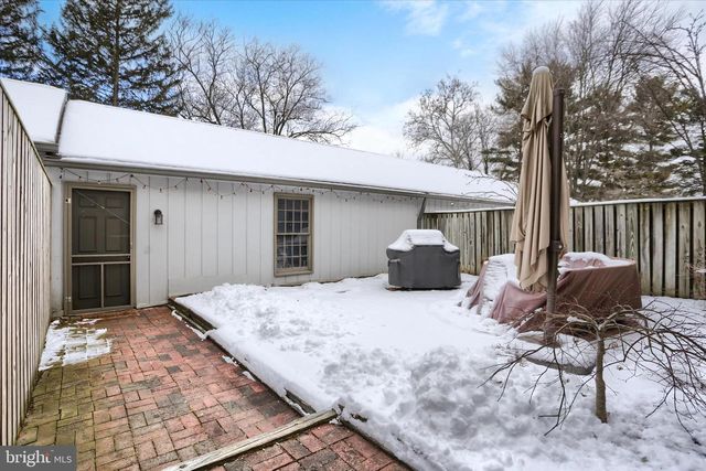 18 KINGS ARMS, Mechanicsburg, PA 17050