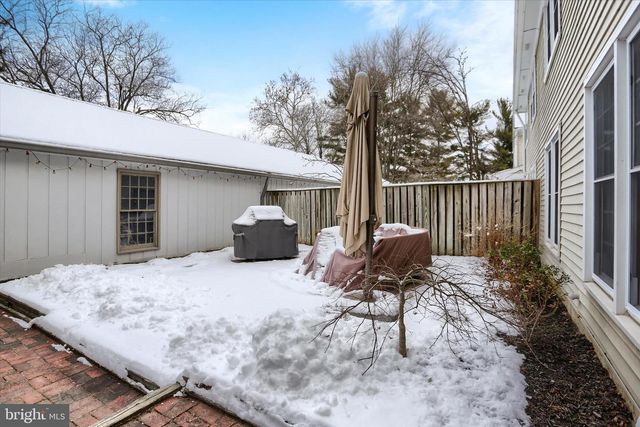 18 KINGS ARMS, Mechanicsburg, PA 17050