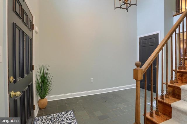 18 KINGS ARMS, Mechanicsburg, PA 17050