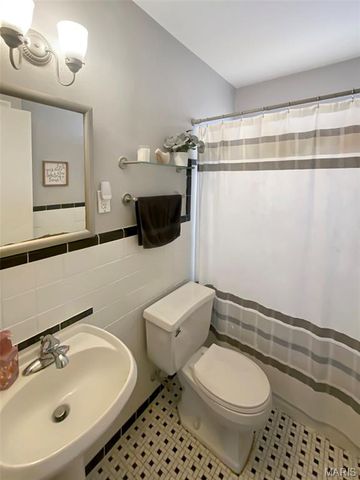 5750 Potomac Street, St Louis, MO 63139