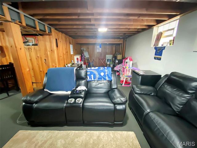 5750 Potomac Street, St Louis, MO 63139