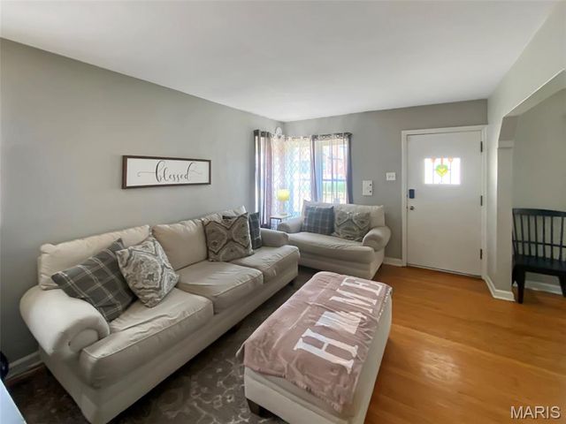 5750 Potomac Street, St Louis, MO 63139