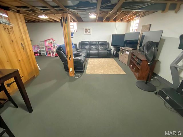 5750 Potomac Street, St Louis, MO 63139