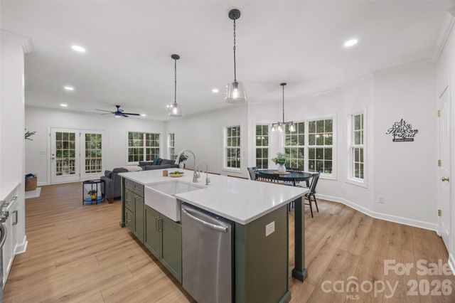 171 Longboat Road, Mooresville, NC 28117