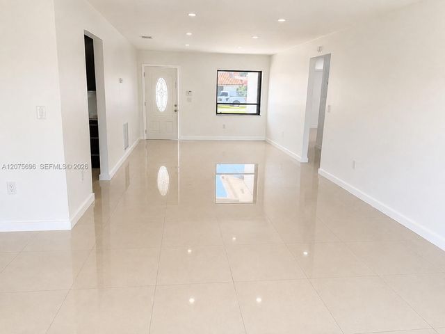 13255 NW 8th Street 13255, Miami, FL 33182