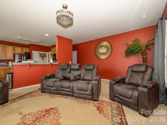 5424 Nightshade Oaks Drive, Charlotte, NC 28227