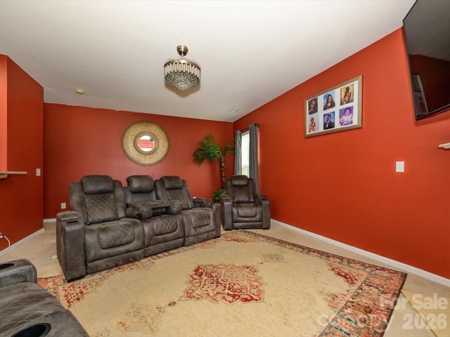 5424 Nightshade Oaks Drive, Charlotte, NC 28227